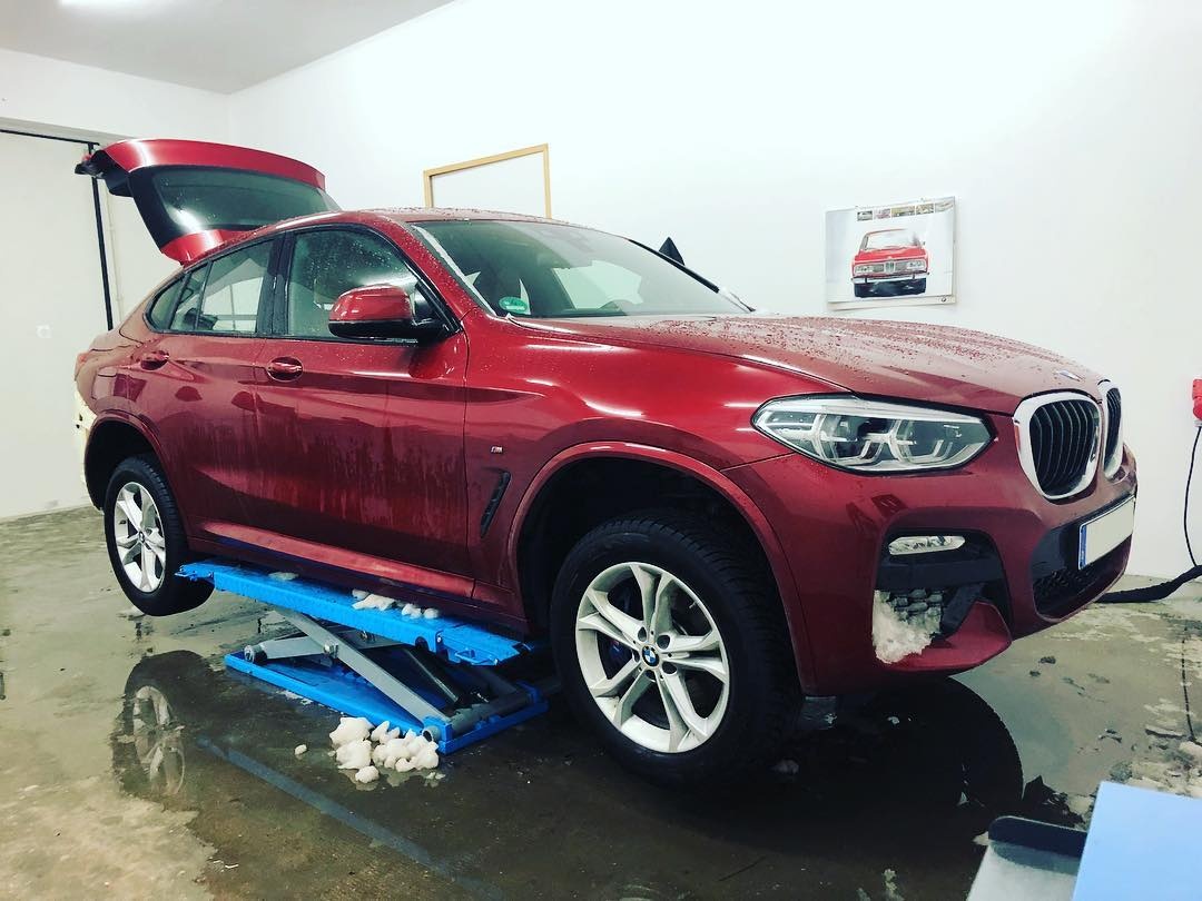 BMW X4 G02 - Nachrüstung original BMW Rückfahrkamera Bild 1