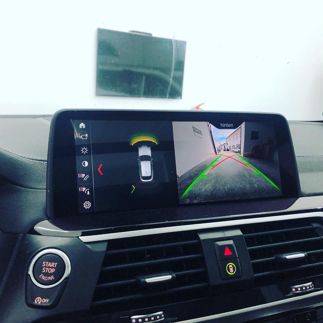 BMW X4 M40d - G02 Nachrüstung Rückfahrkamera Bild 2