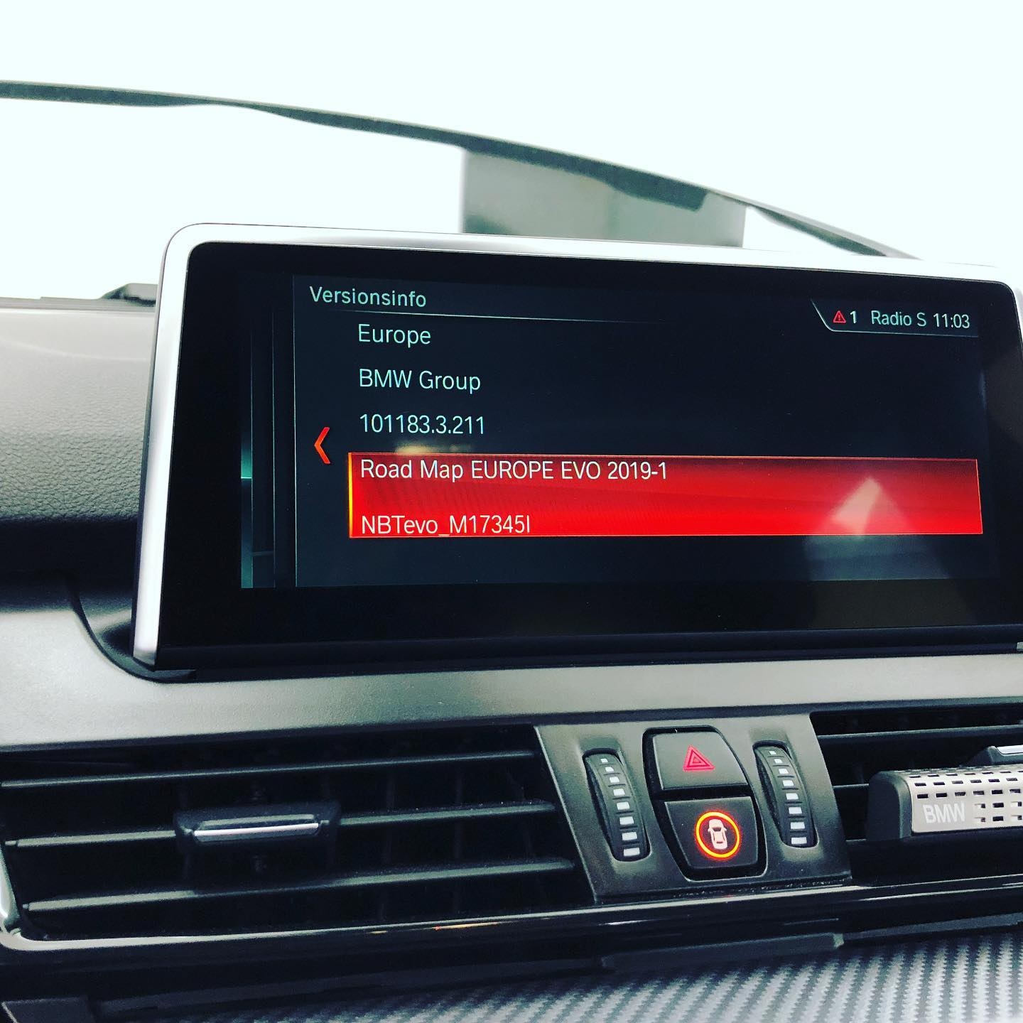 BMW F45 NBT EVO ID6 #bmw #bmw2 #bmwretrofit #bimmerlife #traunstein #köln #bimmer #bmwm #mpower #sportscar #infotainment #2019 Bild 3