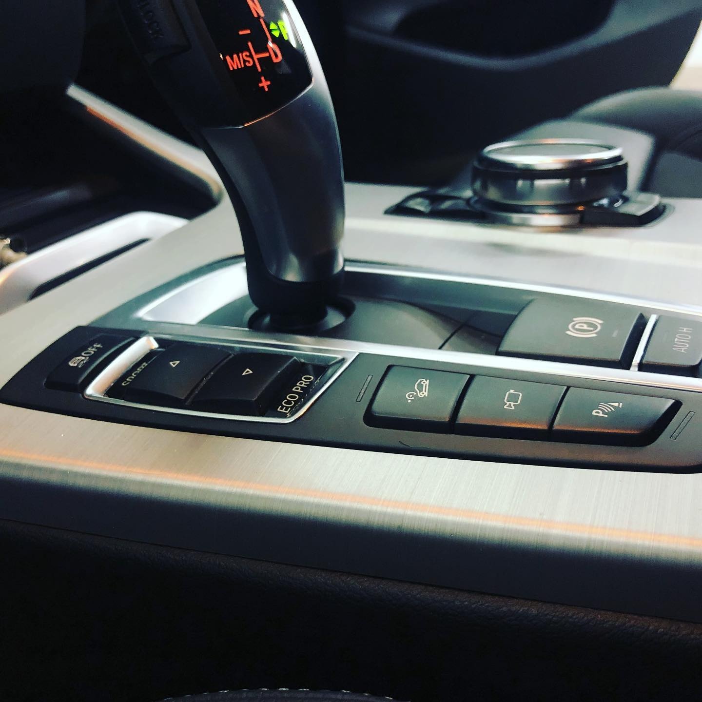 BMW X4 F26 Nachrüstung Surround View #bmw #x4 #bmwx4 #bmwretrofit #retrofit #bimmer #coding #bimmermanufaktur #traunstein #köln #… Bild 2