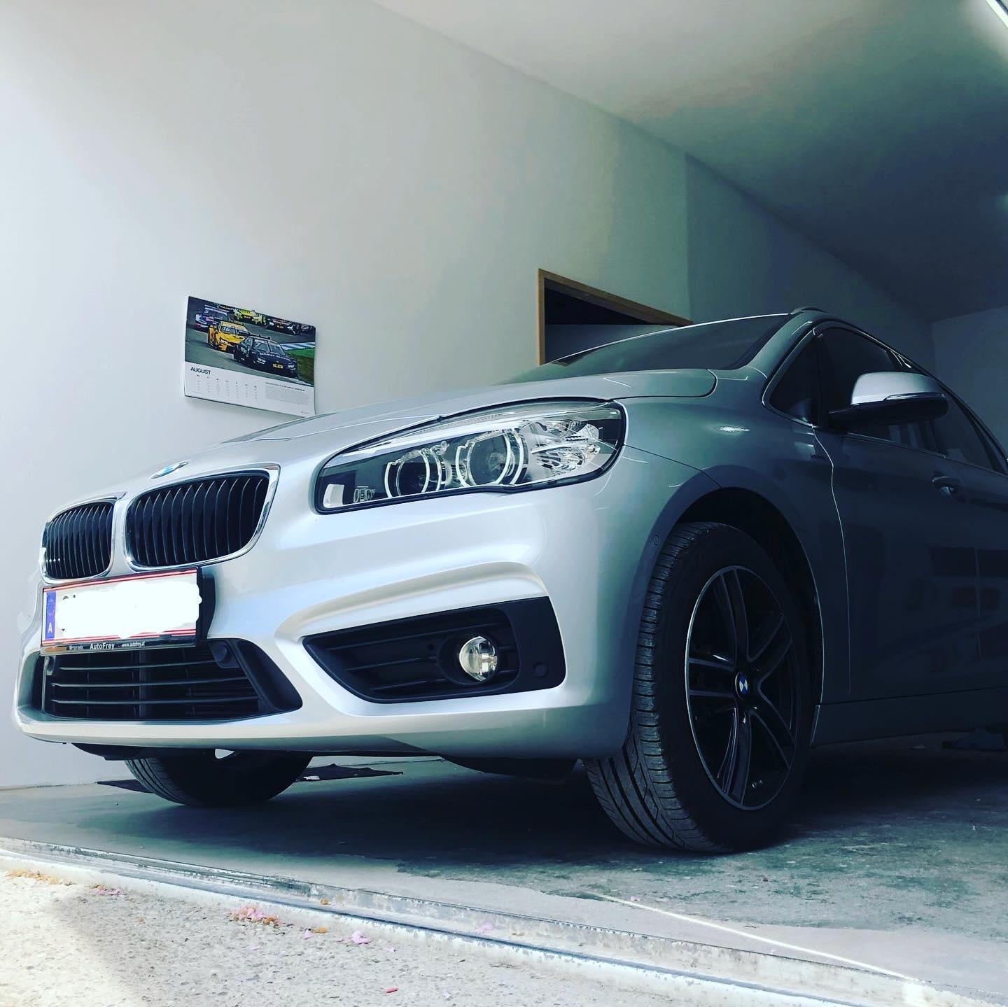 BMW F45 NBT EVO ID6 #bmw #bmw2 #bmwretrofit #bimmerlife #traunstein #köln #bimmer #bmwm #mpower #sportscar #infotainment #2019 Bild 4