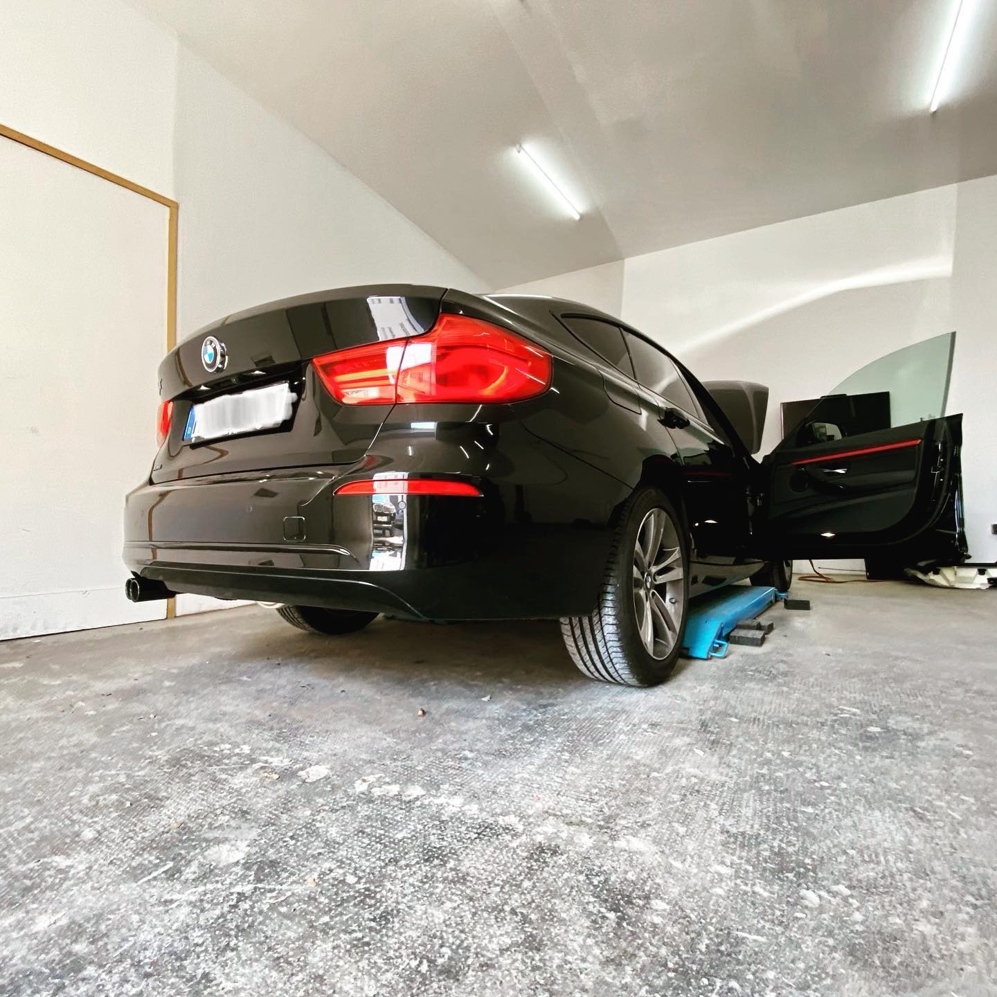 BMW F34 3er GT | Nachrüstung Sitzheizung hinten 😊👍 Bild 3