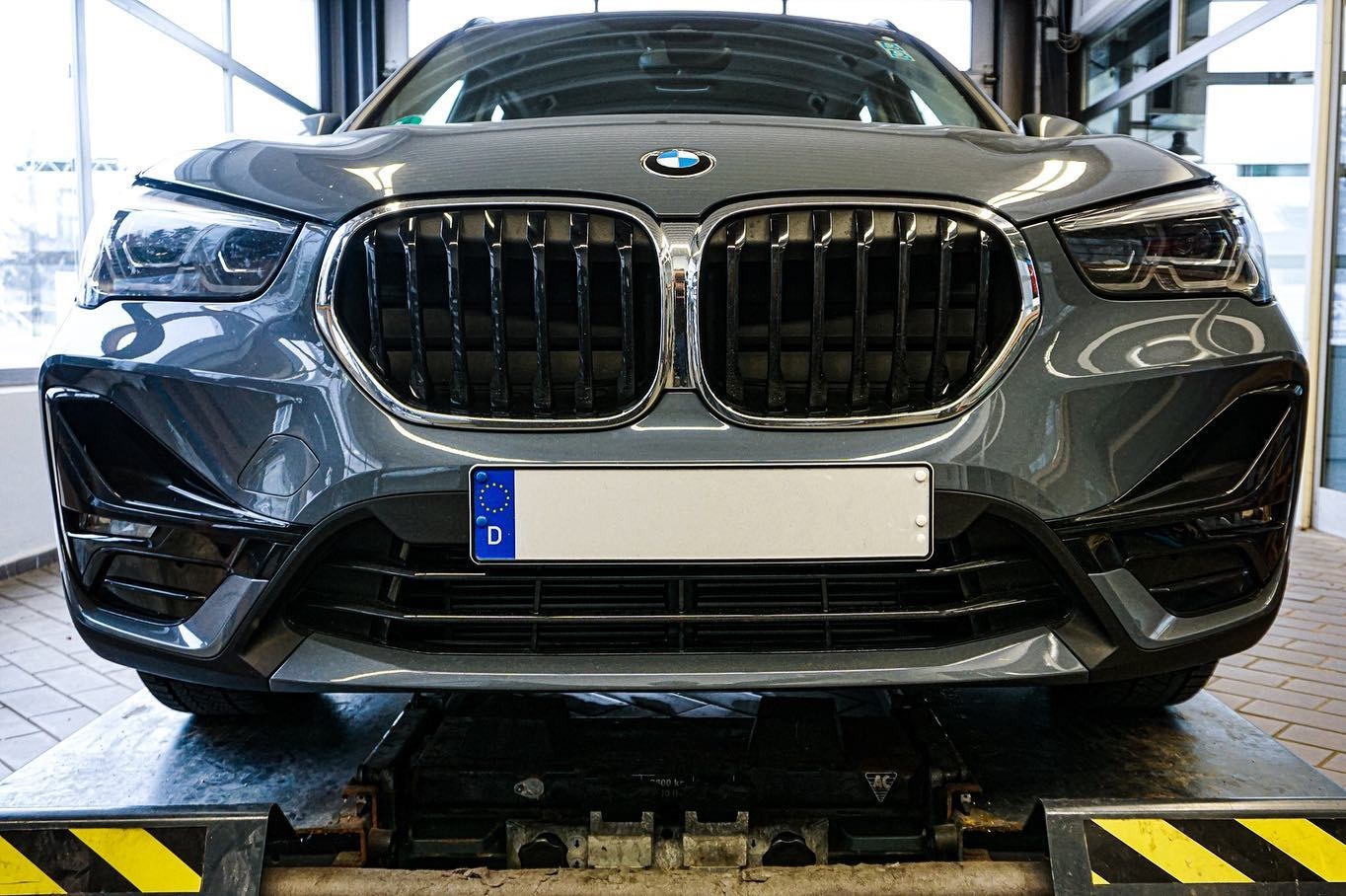 🐭 BMW X1 F48 Storm bay metallic 🐭 Bild 1